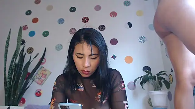 Yaumiko online show from January 19, 2025, 9:45 pm