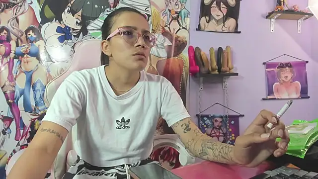 Yaumiko online show from October 30, 2025, 7:36 pm