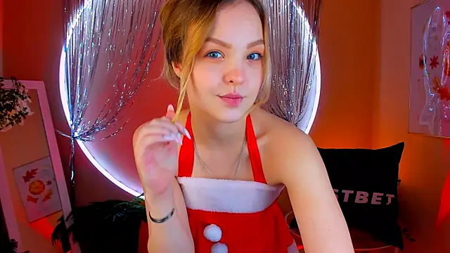 Snapshot of stay_with_alice chatting on December 17, 2024, 1:49 pm stay with alice online show from December 17, 2024, 1:49 pm