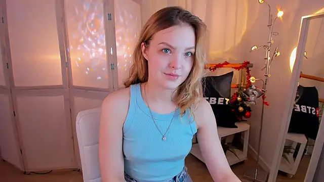 Snapshot of stay_with_alice chatting on December 19, 2024, 7:51 pm stay with alice online show from December 19, 2024, 7:51 pm