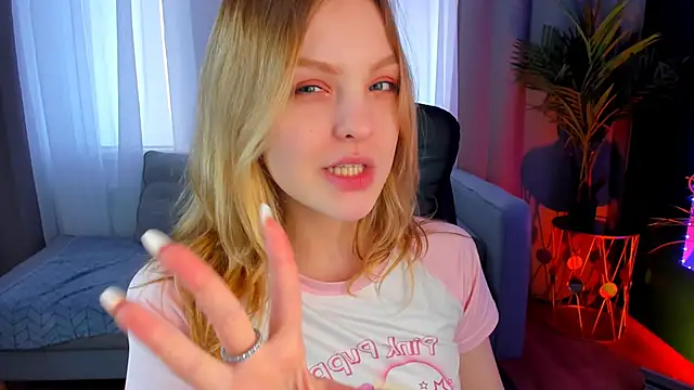 Snapshot of stay_with_alice chatting on February 4, 2025, 12:55 pm stay with alice online show from February 4, 2025, 12:55 pm