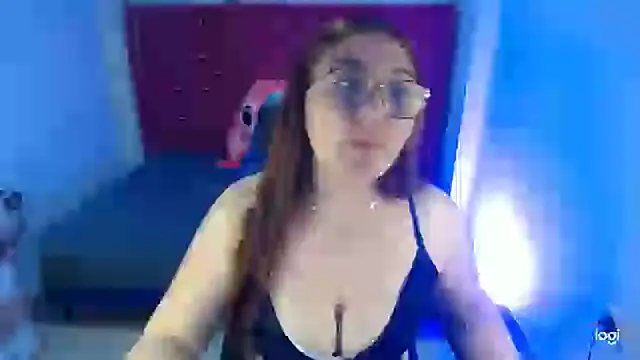 Snapshot of conniejames_m chatting on March 7, 2025, 12:45 pm conniejames m online show from March 7, 2025, 12:45 pm