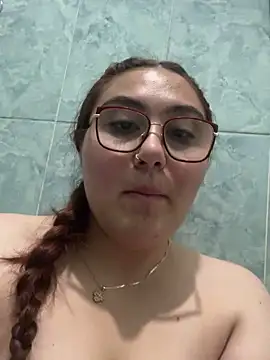 Snapshot of conniejames_m chatting on March 12, 2025, 4:19 am conniejames m online show from March 12, 2025, 4:19 am