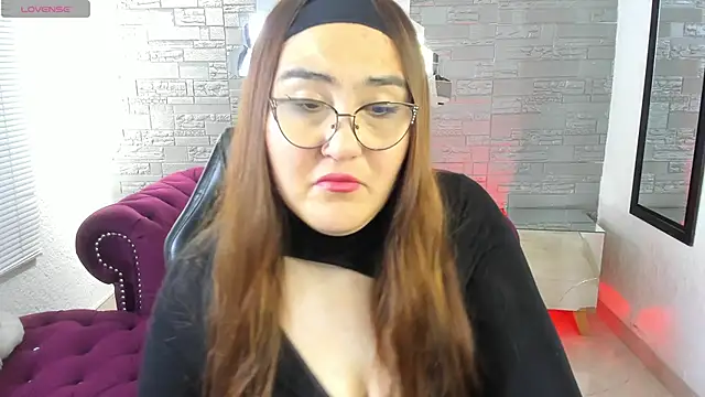 Snapshot of conniejames_m chatting on September 22, 2025, 12:40 pm conniejames m online show from September 22, 2025, 12:40 pm