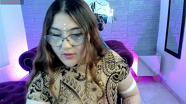 Snapshot of conniejames_m chatting on October 31, 2025, 12:50 pm conniejames m online show from October 31, 2025, 12:50 pm