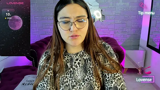 Snapshot of conniejames_m chatting on November 30, 2025, 12:42 pm conniejames m online show from November 30, 2025, 12:42 pm