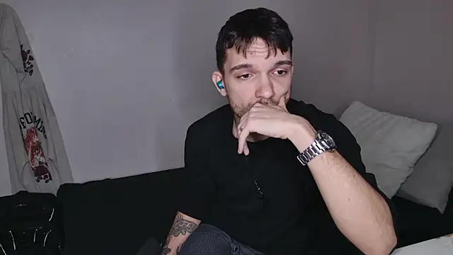 Snapshot of JackDesFeux chatting on February 23, 2025, 12:08 am JackDesFeux online show from February 23, 2025, 12:08 am