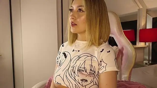 Snapshot of Angela_Torres_ chatting on December 13, 2025, 8:47 pm Angela Torres online show from December 13, 2025, 8:47 pm