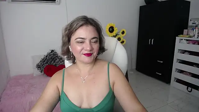 ana milf online show from February 20, 2025, 11:53 am