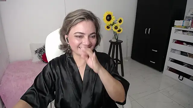 ana milf online show from February 22, 2025, 10:51 am