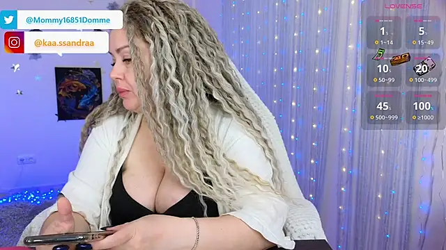 misskaassandraa online show from January 2, 2025, 6:12 pm