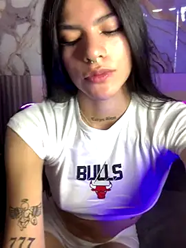 Snapshot of liss_hot_ chatting on November 11, 2025, 9:59 pm liss hot online show from November 11, 2025, 9:59 pm