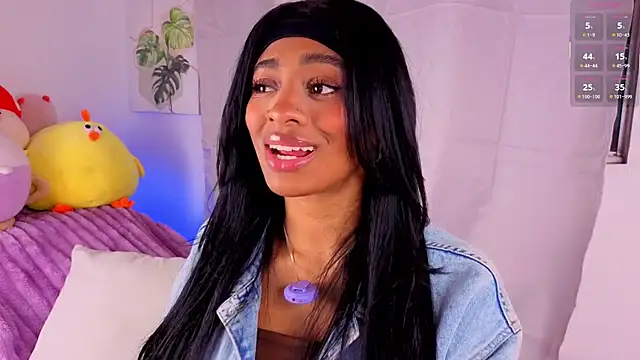 Snapshot of Heily_Fox chatting on November 8, 2025, 6:13 am Heily Fox online show from November 8, 2025, 6:13 am