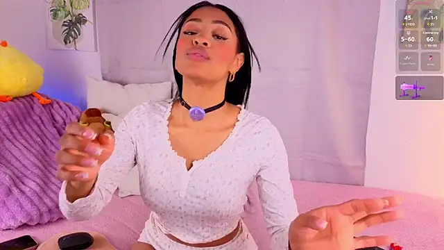 Snapshot of Heily_Fox chatting on November 10, 2025, 5:50 am Heily Fox online show from November 10, 2025, 5:50 am