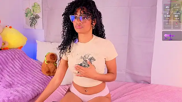 Snapshot of Heily_Fox chatting on November 13, 2025, 7:07 am Heily Fox online show from November 13, 2025, 7:07 am