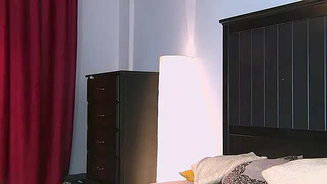 Snapshot of Yanira_Muslim chatting on September 17, 2025, 4:36 am Yanira Muslim online show from September 17, 2025, 4:36 am