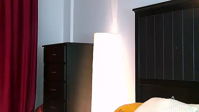 Snapshot of Yanira_Muslim chatting on October 14, 2025, 4:13 am Yanira Muslim online show from October 14, 2025, 4:13 am