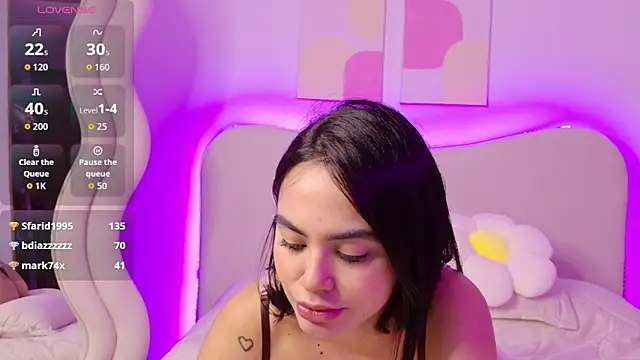 Snapshot of innocentlady_ chatting on November 7, 2025, 2:11 am innocentlady online show from November 7, 2025, 2:11 am