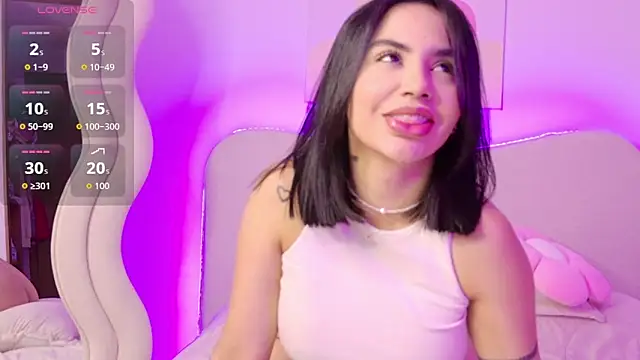 Snapshot of innocentlady_ chatting on November 18, 2025, 2:43 pm innocentlady online show from November 18, 2025, 2:43 pm