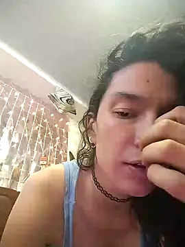 Snapshot of rebekka_simpson chatting on December 16, 2024, 10:13 pm rebekka simpson online show from December 16, 2024, 10:13 pm