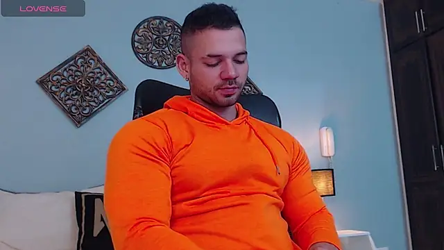 Snapshot of JeremyLowe chatting on March 12, 2025, 1:19 pm JeremyLowe online show from March 12, 2025, 1:19 pm