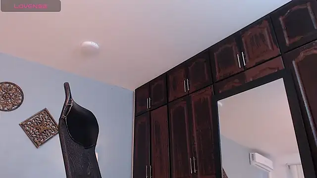 Snapshot of JeremyLowe chatting on March 18, 2025, 1:20 pm JeremyLowe online show from March 18, 2025, 1:20 pm