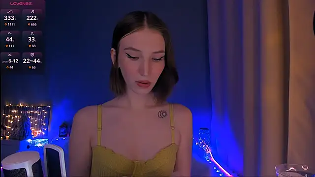 ellaamber online show from January 18, 2025, 12:46 am