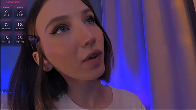 ellaamber online show from January 21, 2025, 2:43 am