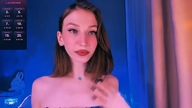 ellaamber online show from December 13, 2025, 10:04 pm