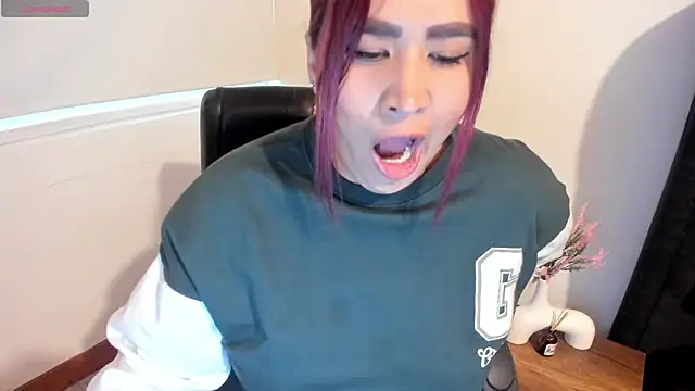 EmaGw online show from March 18, 2025, 10:48 pm