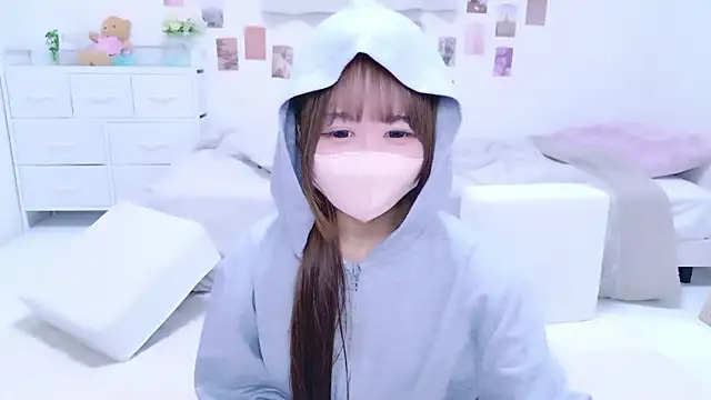 Snapshot of chihiro_ri chatting on October 7, 2025, 10:23 am chihiro ri online show from October 7, 2025, 10:23 am