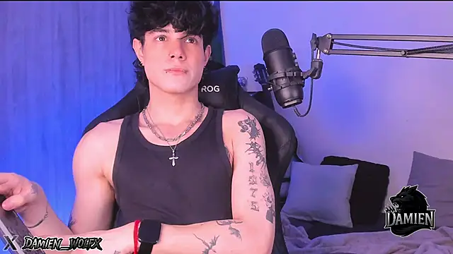 Snapshot of cinnamon_boyxxx chatting on September 20, 2025, 2:12 am cinnamon boyxxx online show from September 20, 2025, 2:12 am