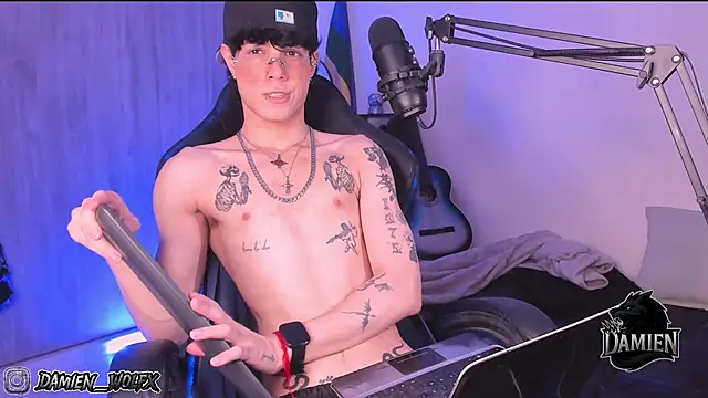 Snapshot of cinnamon_boyxxx chatting on September 28, 2025, 2:06 am cinnamon boyxxx online show from September 28, 2025, 2:06 am