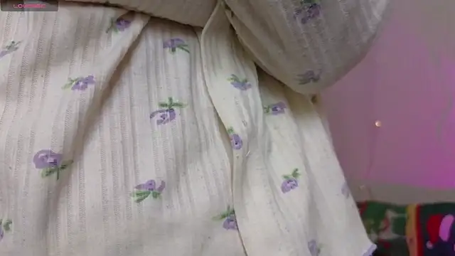 Snapshot of christy_memeow chatting on November 29, 2025, 3:26 pm christy memeow online show from November 29, 2025, 3:26 pm