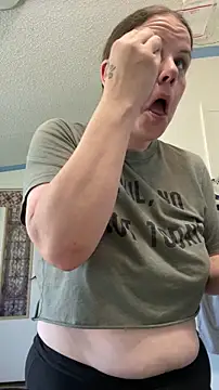 velvetta  online show from November 5, 2025, 4:29 pm