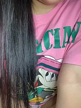 Snapshot of Julibeng chatting on December 10, 2024, 4:06 pm Julibeng online show from December 10, 2024, 4:06 pm