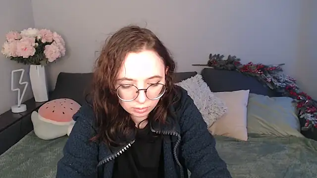 Snapshot of Mini_Diva chatting on January 12, 2025, 9:08 am Mini Diva online show from January 12, 2025, 9:08 am