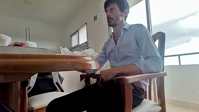 nicolaaaaas online show from March 14, 2025, 5:57 pm