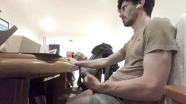 nicolaaaaas online show from March 19, 2025, 4:57 am