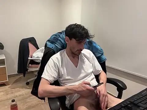 nicolaaaaas online show from September 15, 2025, 11:27 pm