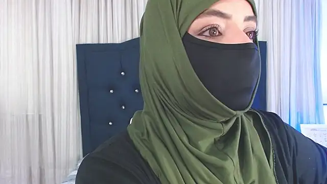 Snapshot of Uzra_hayed chatting on January 24, 2025, 7:49 pm Uzra hayed online show from January 24, 2025, 7:49 pm