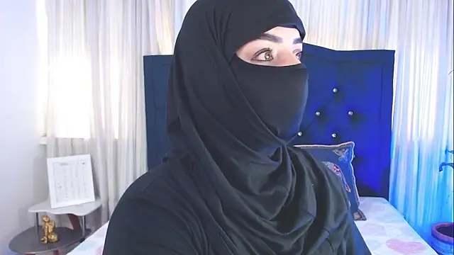 Uzra hayed online show from October 26, 2025, 2:23 pm