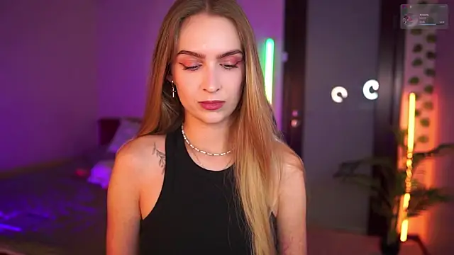Snapshot of Kamila_icee chatting on September 25, 2025, 7:06 pm Kamila icee online show from September 25, 2025, 7:06 pm