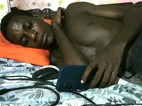 Bigras0011 online show from February 6, 2025, 12:54 am