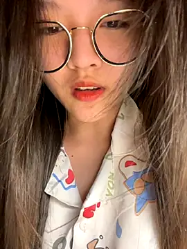 Krixxi22 online show from December 4, 2025, 4:16 pm