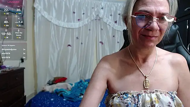 Snapshot of Giorgia_xue53 chatting on March 23, 2025, 3:43 am Giorgia xue53 online show from March 23, 2025, 3:43 am