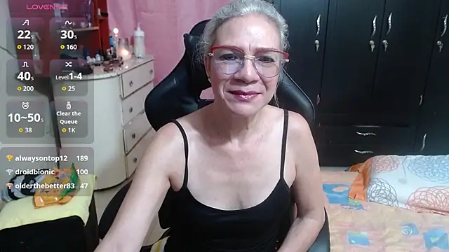 Snapshot of Giorgia_xue53 chatting on October 2, 2025, 1:23 am Giorgia xue53 online show from October 2, 2025, 1:23 am