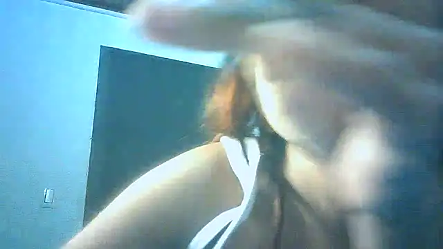 Snapshot of Bellabeltrann chatting on December 23, 2024, 2:02 am Bellabeltrann online show from December 23, 2024, 2:02 am