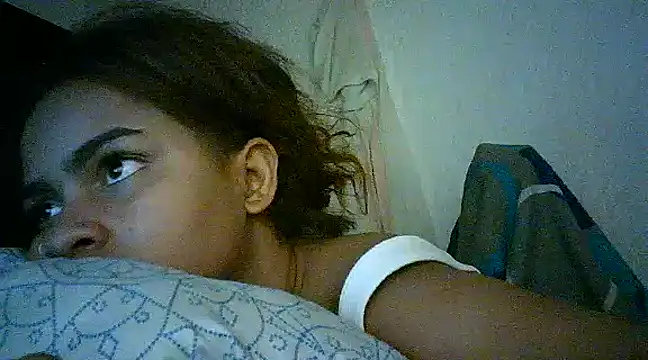 Snapshot of Bellabeltrann chatting on January 15, 2025, 6:22 am Bellabeltrann online show from January 15, 2025, 6:22 am