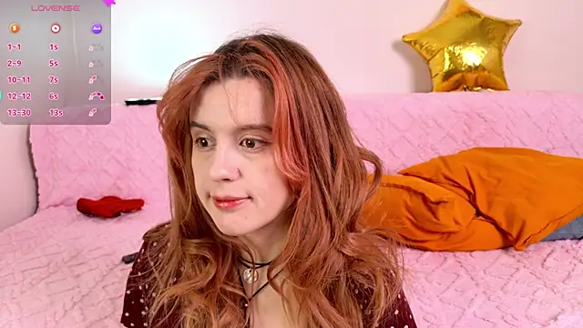 Snapshot of Lisa_sweetheels chatting on January 3, 2025, 8:21 am Lisa sweetheels online show from January 3, 2025, 8:21 am